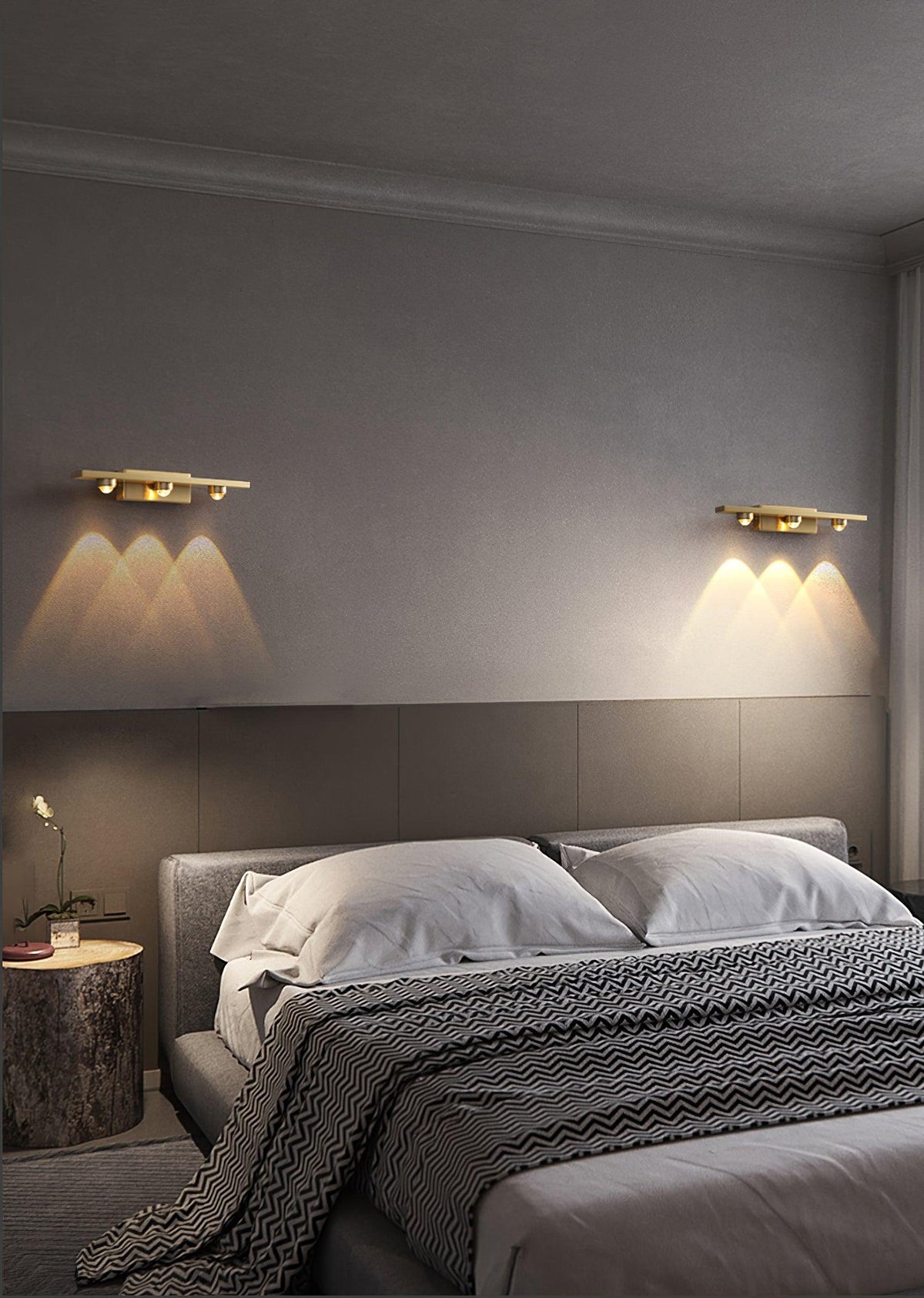 Compact Brass Glass LED Wall Light / L 23.6″ x W 2.4″ x H 1.9″ Set Of 2 / Brass & Transparent / Warm White